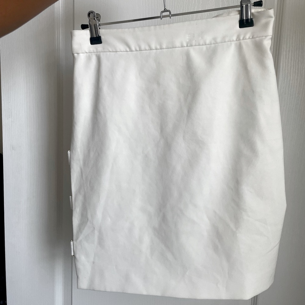 WHITE & GOLD CUT OUT MESHKI MINI SKIRT - Picture 3 of 3